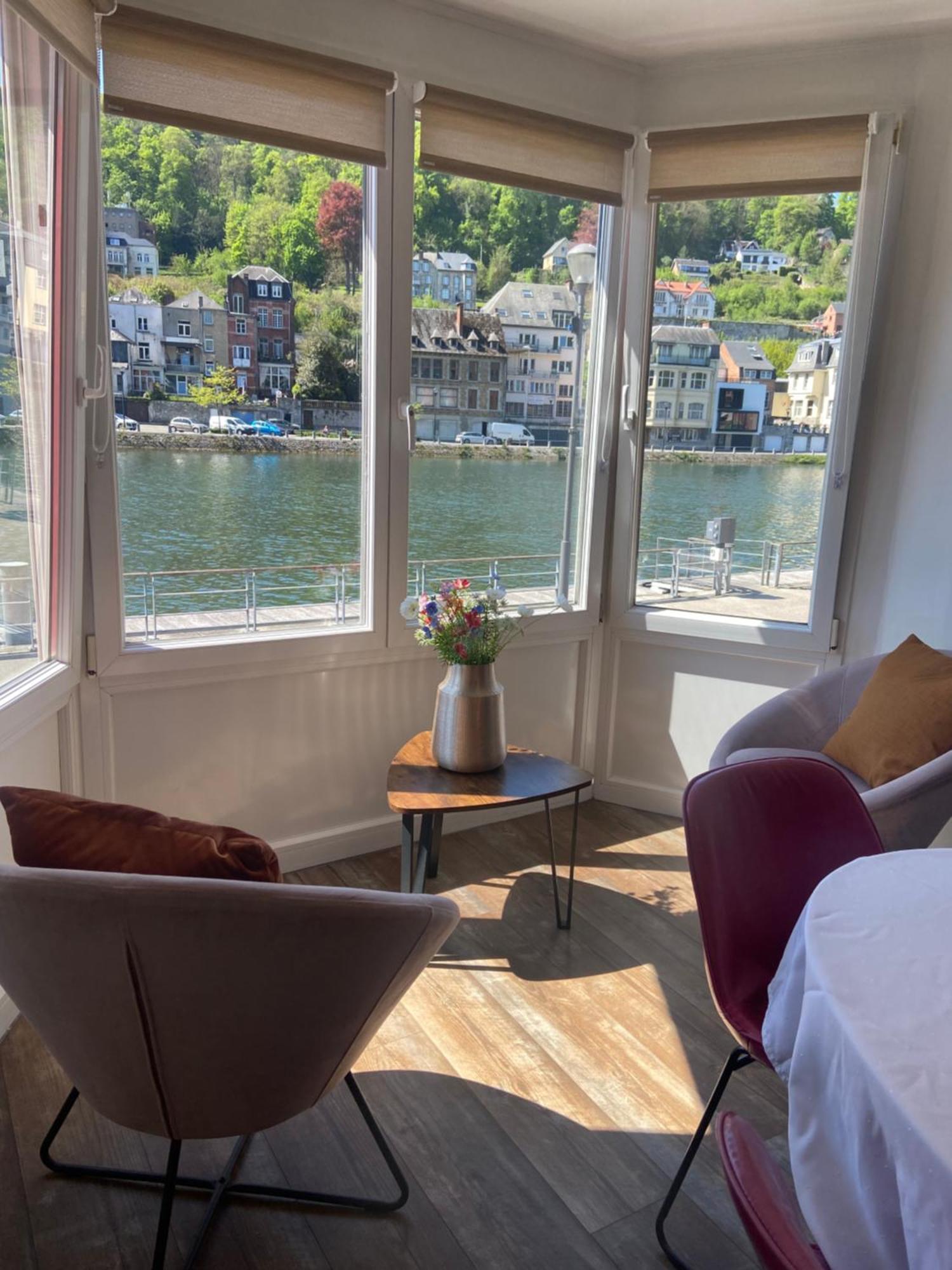 Vikarti Stay, A Lovely House With Incredible View Dinant Eksteriør bilde